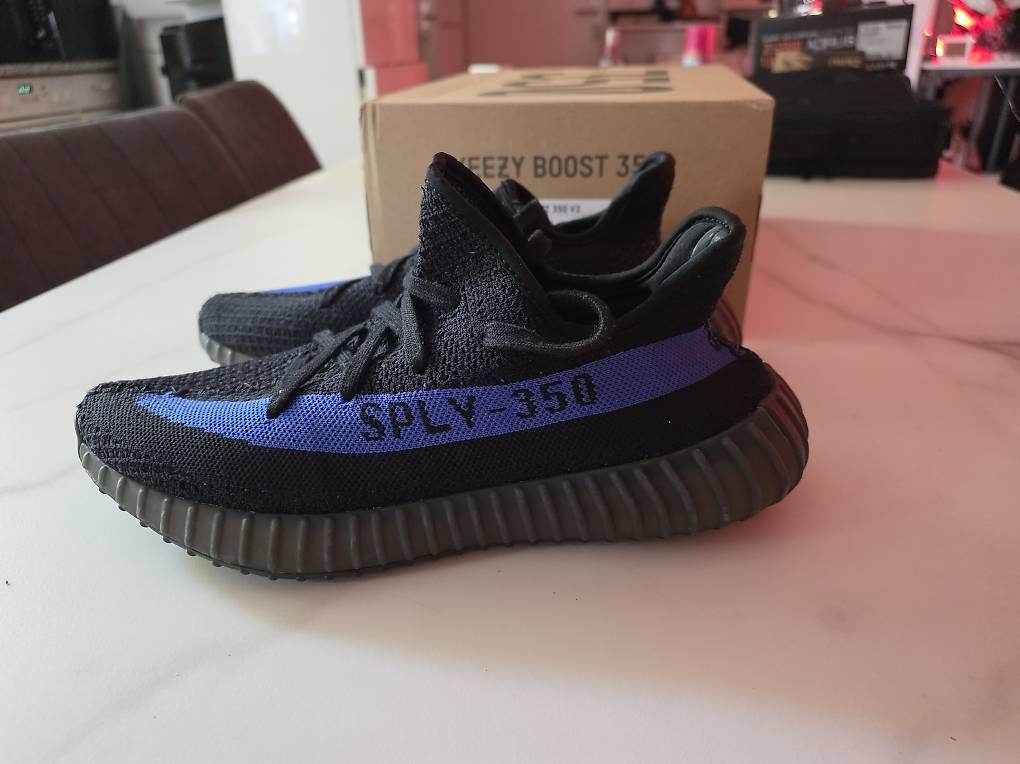 Adidas Herrenschuhe: Adidas Yeezy Boost 350 V2 – Gebraucht aus Buchs SG von Macor88 3
