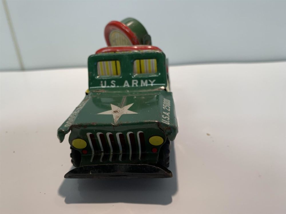 Jeep USA Flugabwehr /Scheinwerfer 1