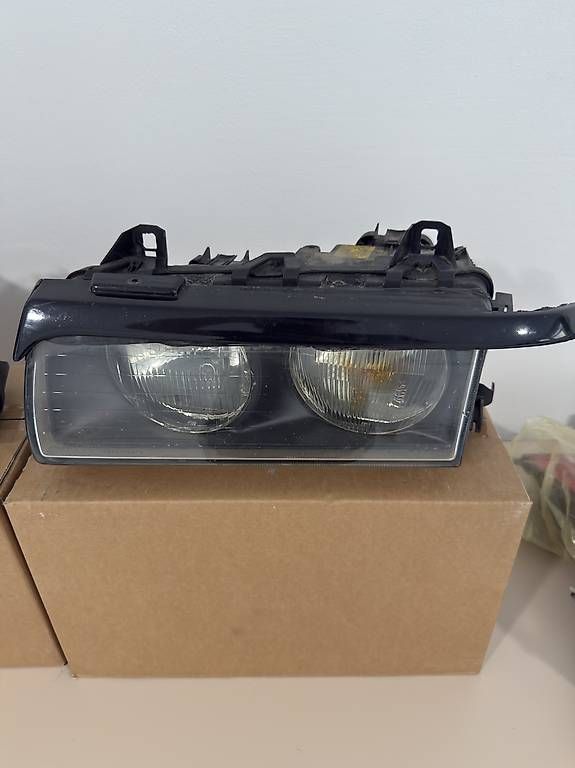 Phares: BMW E36 Scheinwerfer original  – D'occasion à Buchs AG par lor_9dhh 1