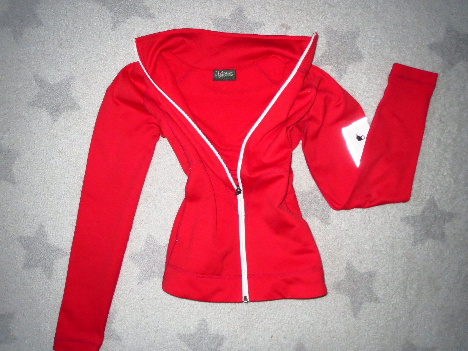 Peak Performance Giacche: stylische PEAK PERFORMANCE Damen Jacke Gr S – Usato da Kiental venduto da Anna8702 1