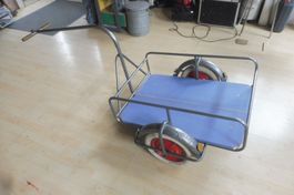 Hübscher Vintage Velo/Fahrradanhänger frisch Restauriert