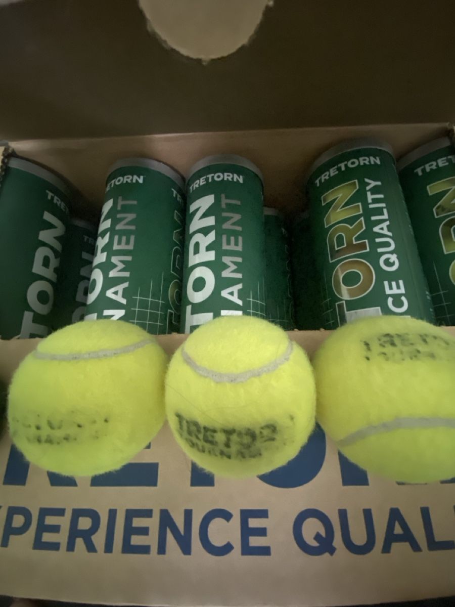 Ballons: Tennisbälle – D'occasion à Hombrechtikon par MIB2GP