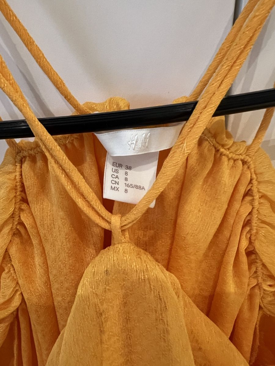 H&M Tops: Top – Neu (gemäss Beschreibung) aus Zürich von tyr_5j6q 1