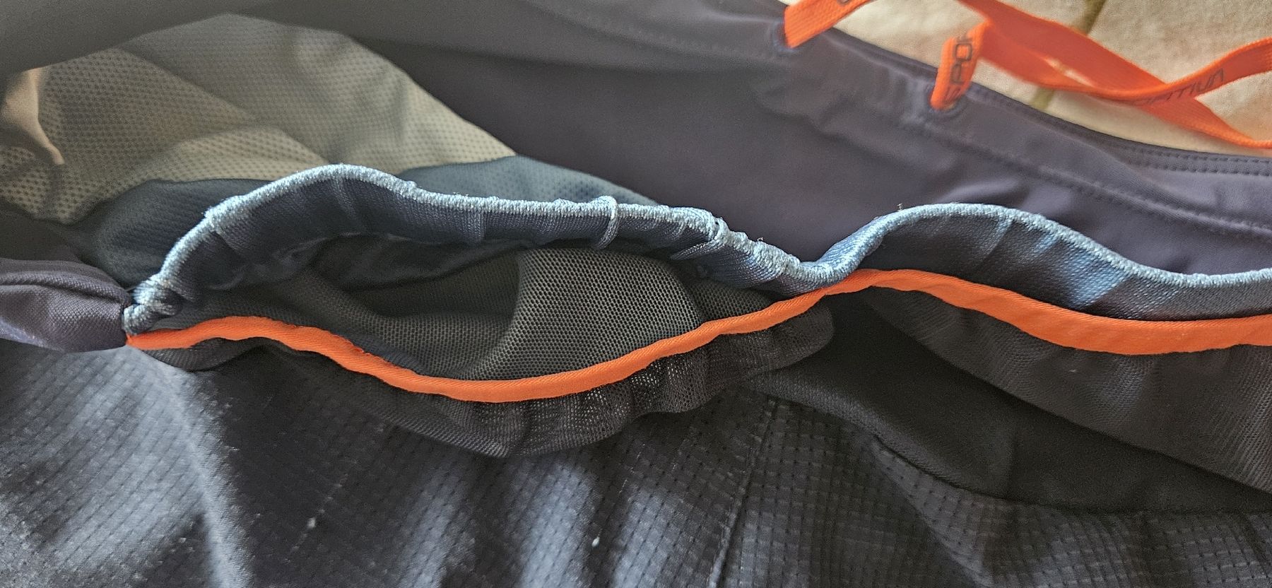 La Sportiva Hosen: La sportiva – Gebraucht aus la tour-de-peilz von Hibou82 5
