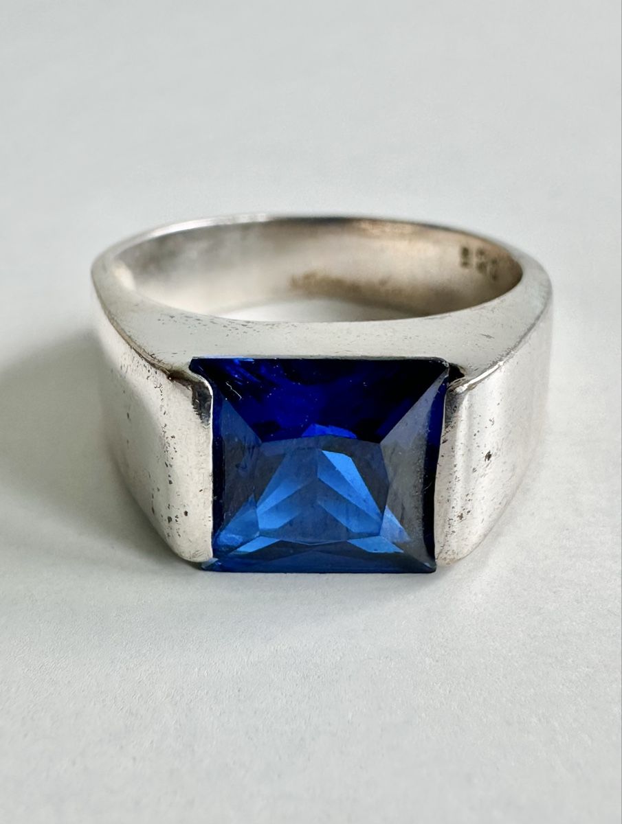 Anelli: 925 Silberring mit tiefblauem Stein/ Silverstar / Gr.  68 – Usato da Bern venduto da neon317 3