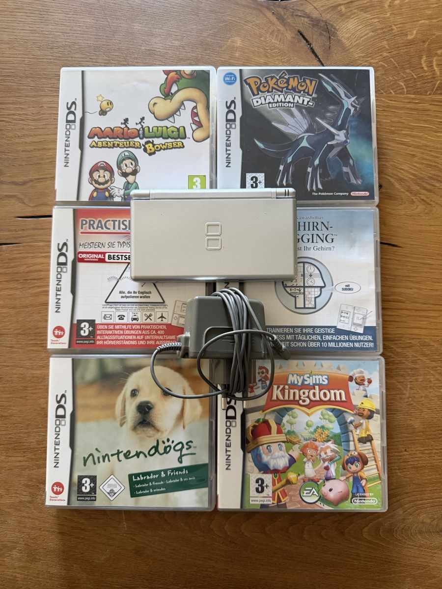 Nintendo Console: Nintendo DS Lite + 6 Spiele – Usato da Aarburg venduto da sag_g8sy