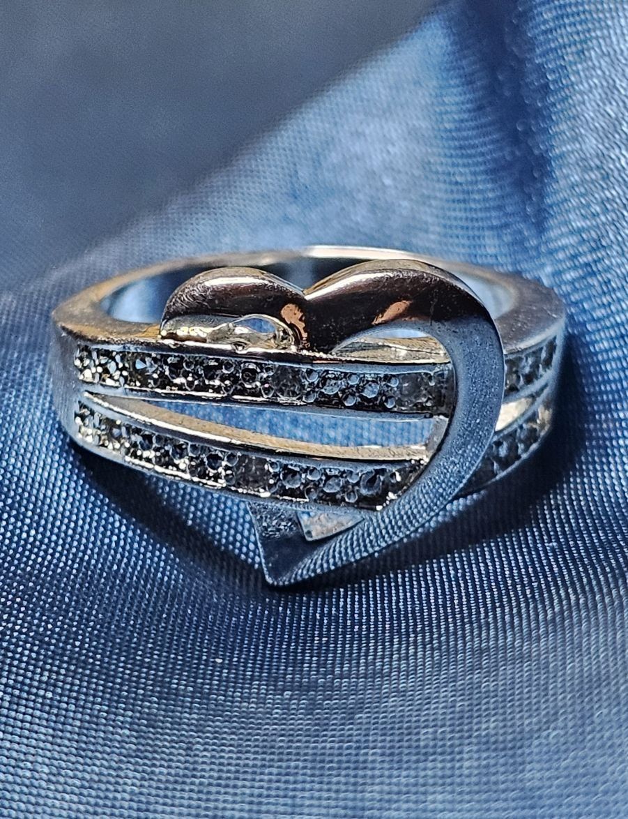Anelli: Stilvoller Ring Herz Farbe Silber Gr. 8 – Nuovo (secondo la descrizione) da Grenchen venduto da lei_tjl5