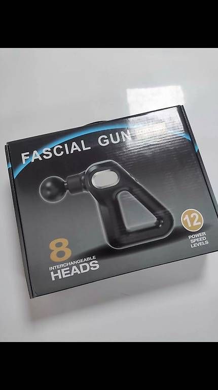 Dispositivi per massaggi: Massagegerät- Massage Gun – Nuovo e nell'imballaggio originale da St. Gallen venduto da podvinicka2