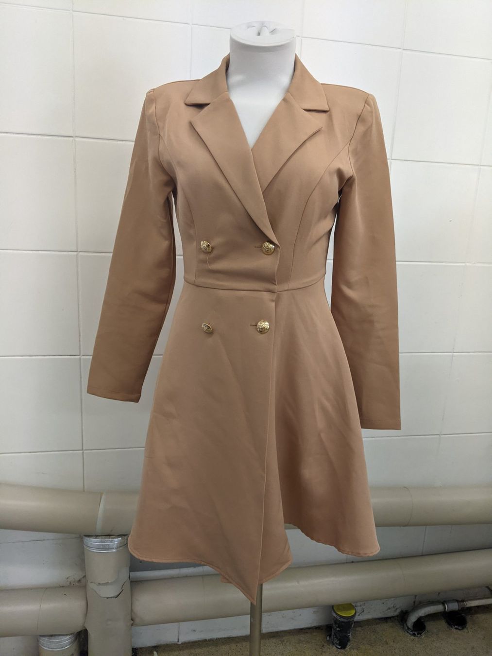 Robes: Bürokleid GR S – Neuf (Voir description) à Langnau am Albis par Judithsebi 1