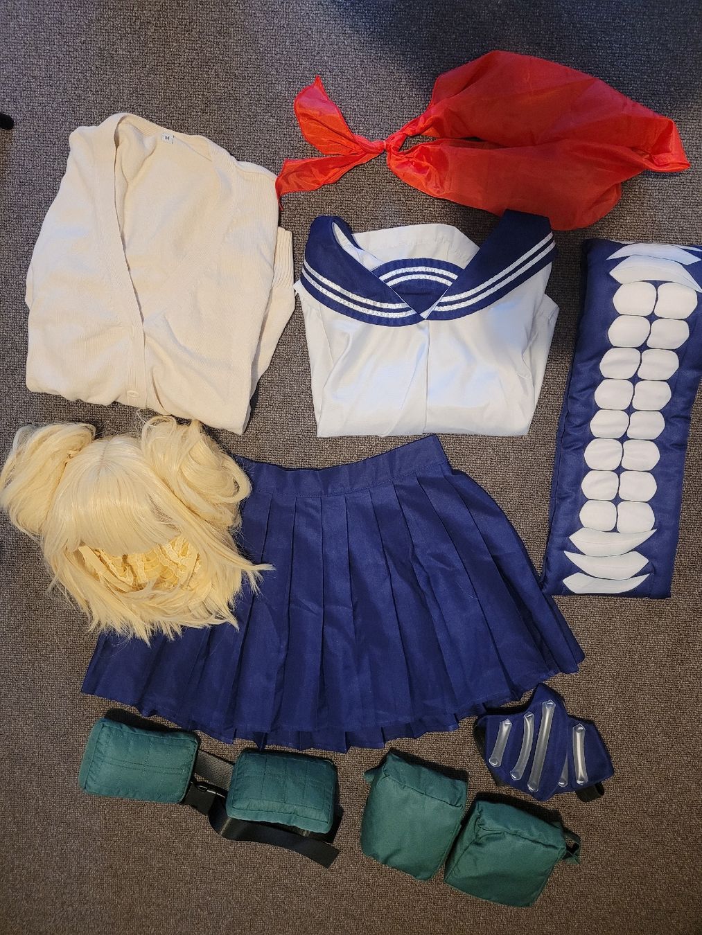 Kostüme: Toga Himiko Cosplay Grösse S – Gebraucht aus Winterthur von