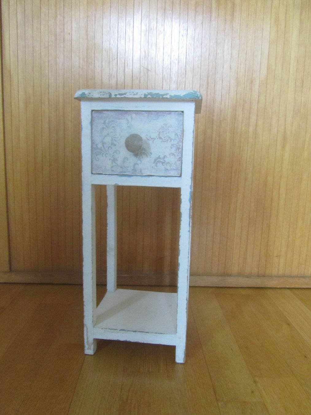 Comodini: Shabby Chic Möbeli mit Schublade & Ablage – Usato da Seengen venduto da mikelele
