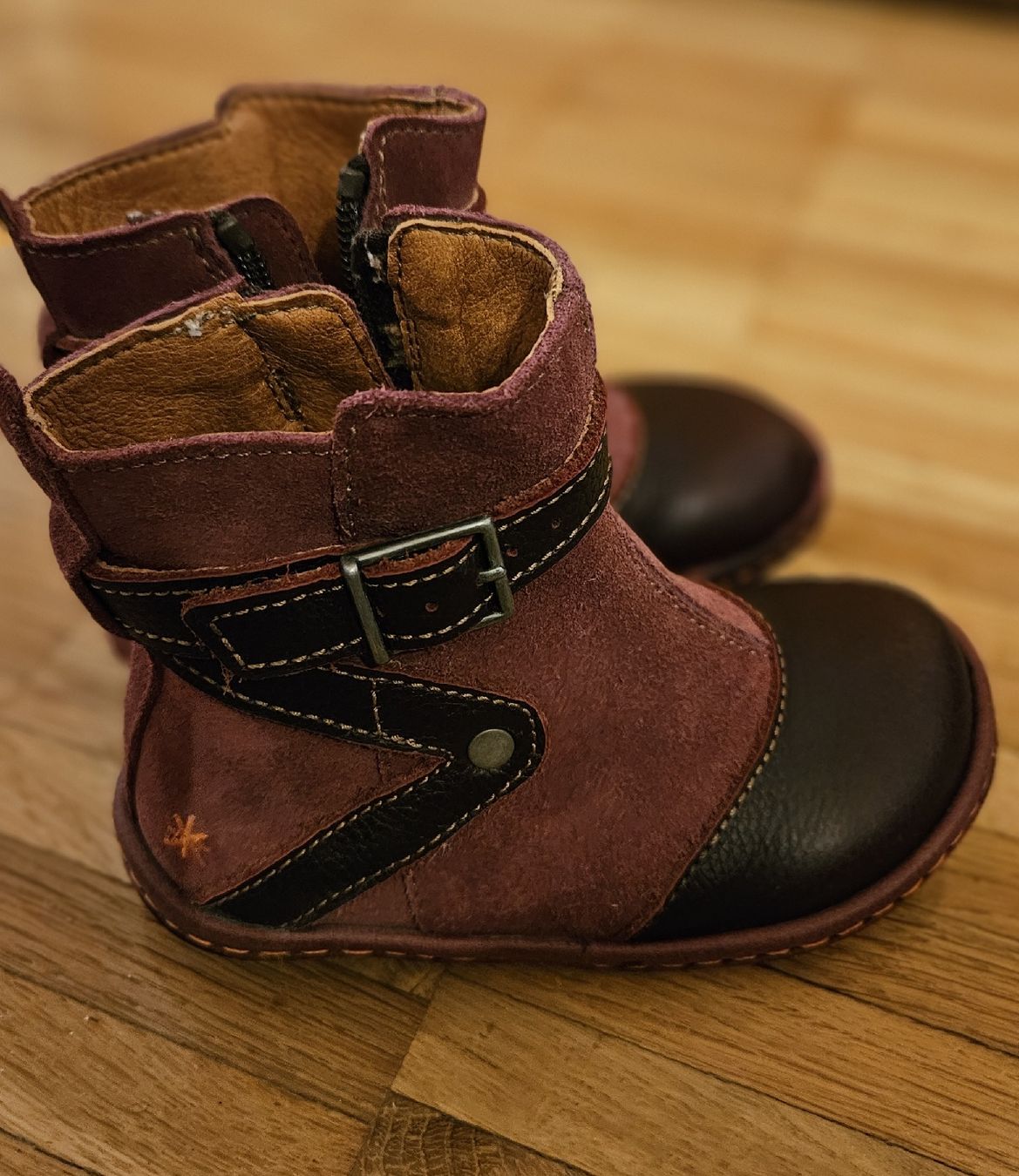 Art Schuhe für Mädchen: NEU Leder Stiefeletten, 24EU – Neu (gemäss Beschreibung) aus Dübendorf von Danas_Corner 2