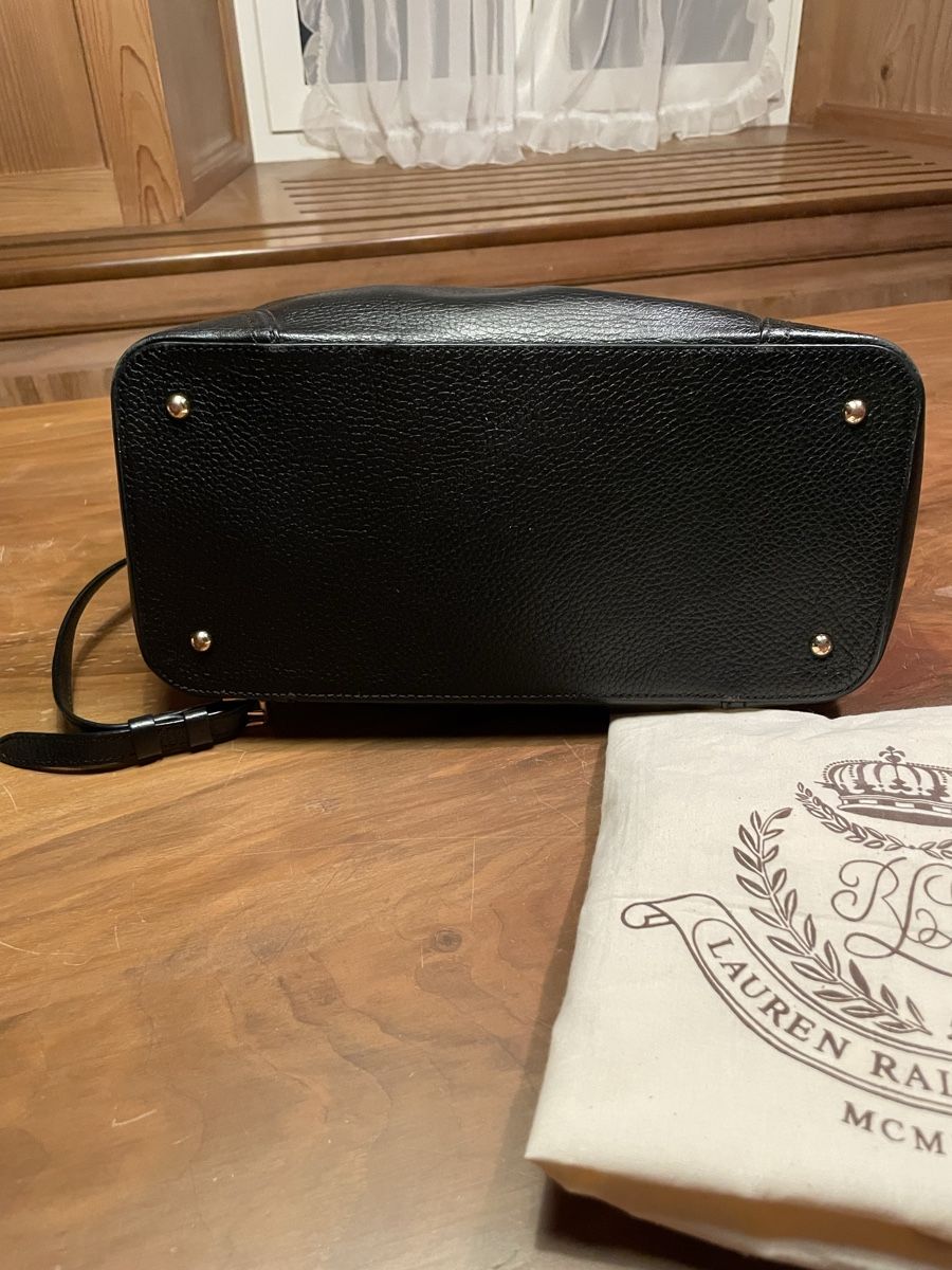 Ralph Lauren Borse da donna: Schwarze Ralph Lauren Handtasche aus Leder – Usato da Watt venduto da HelenVo 2