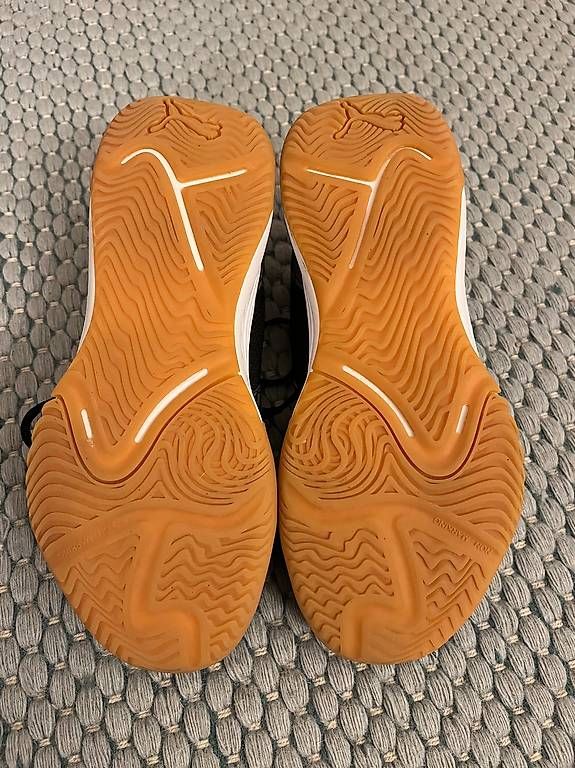 Puma Scarpe per ragazzi: Hallenschuh Puma Varion 38 – Usato da Wabern venduto da ricar4do 4