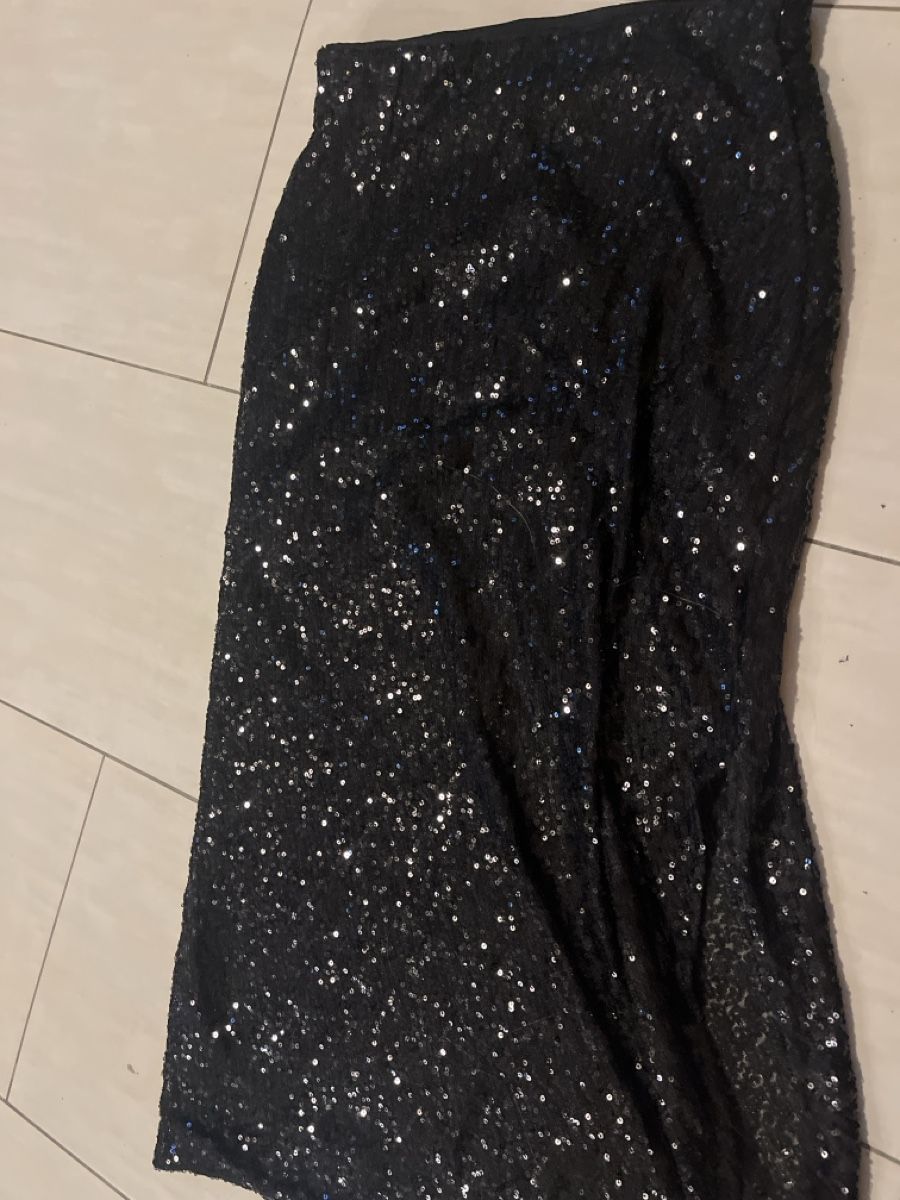 H&M Gonne: jupe doublée H&M – Nuovo (secondo la descrizione) da Icogne venduto da Molfo 1