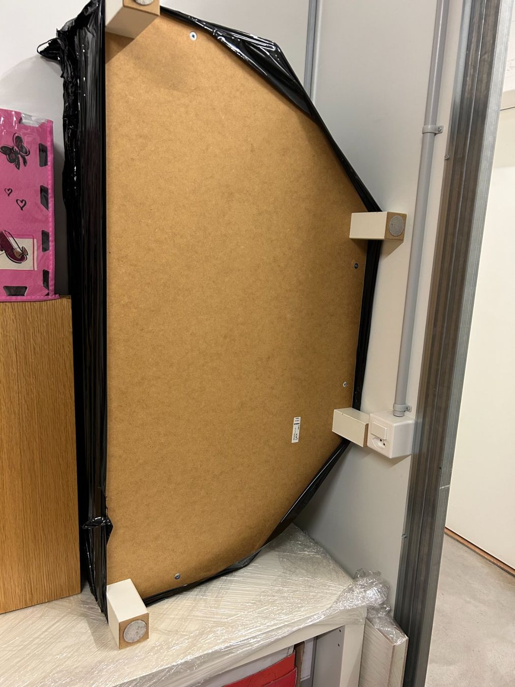 Ikea Mobili TV: IKEA LACK Eck-TV-Möbel / niedriger Ecktisch ab 5.- – Usato da Horn venduto da Mada72