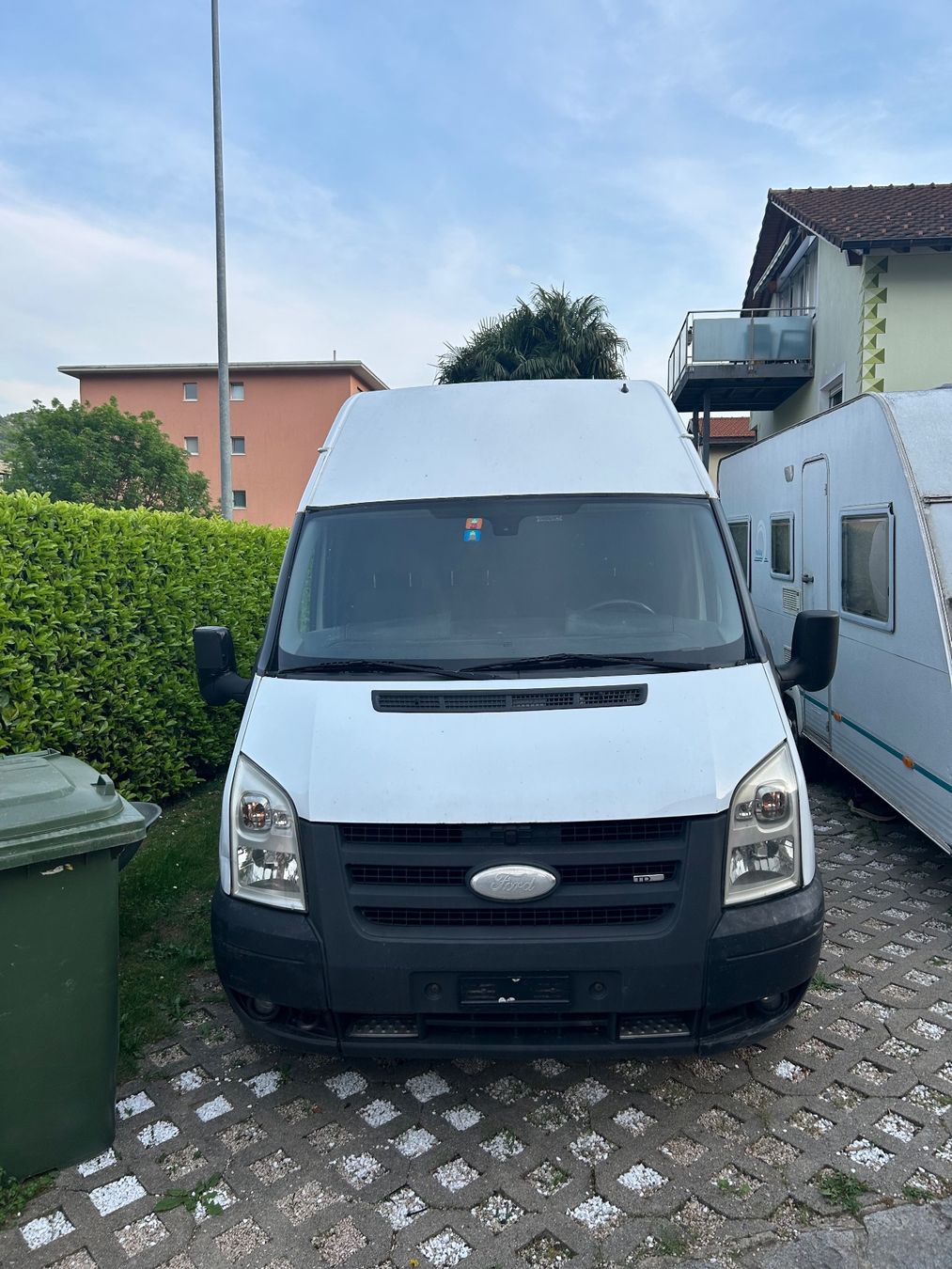 Ford Nutzfahrzeuge: Ford transit 300 l – Gebraucht aus Bioggio von tre_tr6h