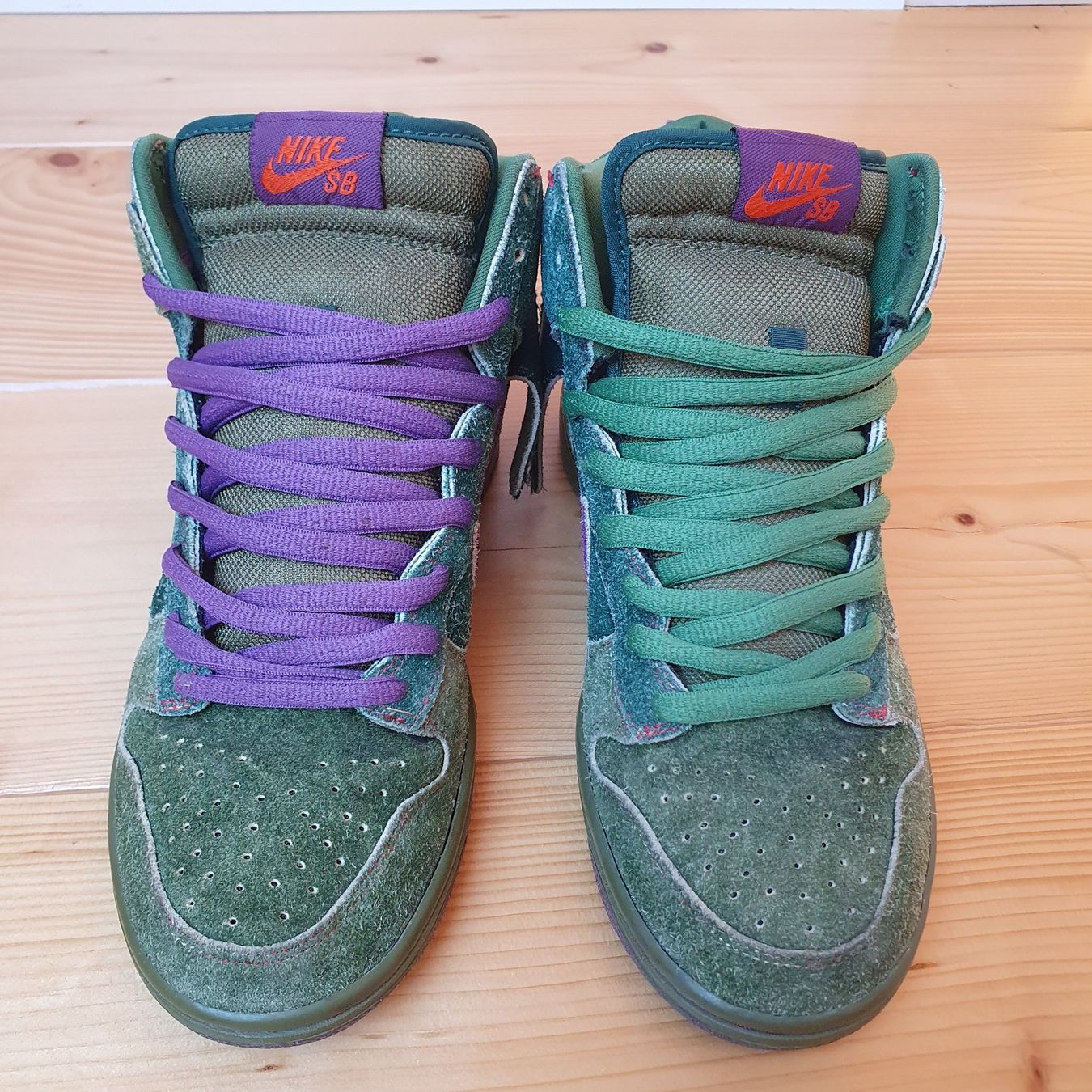 Nike Herrenschuhe: Nike SB Dunk high OG Skunk US7 signed Box + receipt – Gebraucht aus Dotzigen von  2