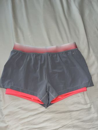 kurze Sporthose
