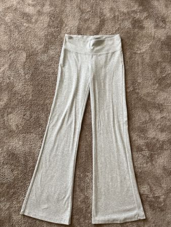 Leggings flare Bershka M gris clair