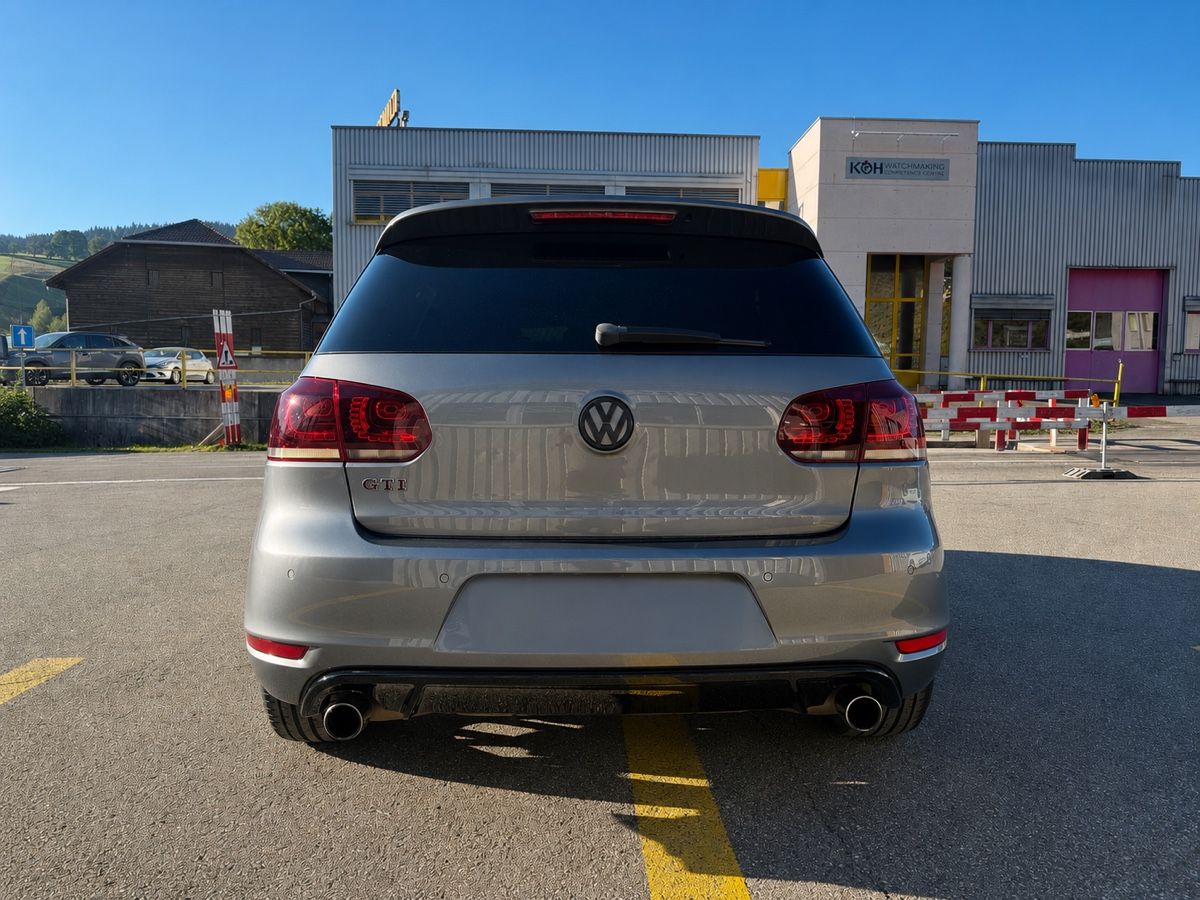 VW Autos: Vw Golf 6 Gti édition 35 – Gebraucht aus St-Sulpice NE von car_y7ff 2