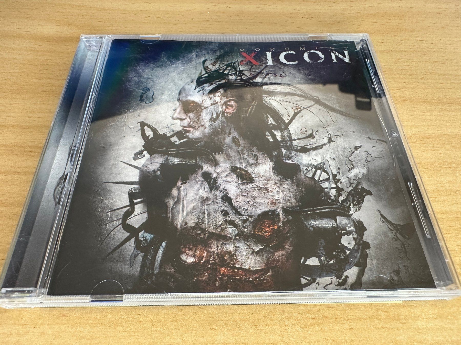 CD: Xicon – Monument – Usato da Rikon im Tösstal venduto da Alpenmutz