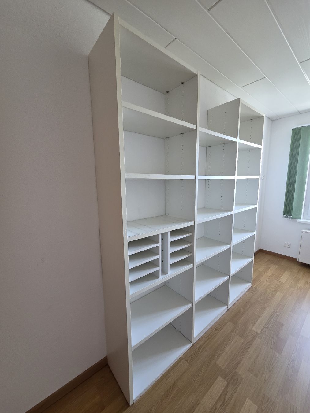 Scaffali: Regalwand, Bücherregal, Gestell – Usato da Klingnau venduto da Groofty69 2