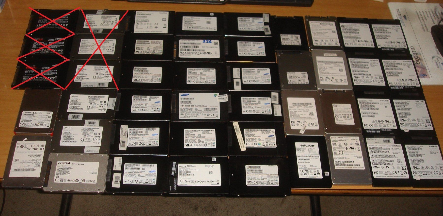 Harddisks: 1 stück 240-256gb ssd. Getestet. – Gebraucht aus St. Gallen von pc-sg
