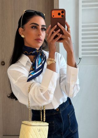 💙 Céline Vintage Tuch 50 × 50 cm