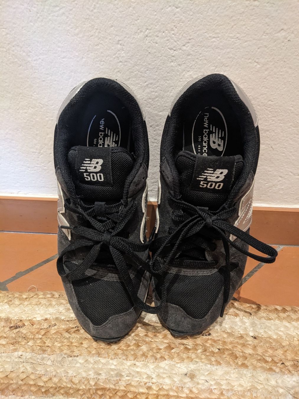 New Balance Scarpe da uomo: New Balance 500 Schwarz Gr. 41 – Usato da Winterthur venduto da SebastianWeiler 1