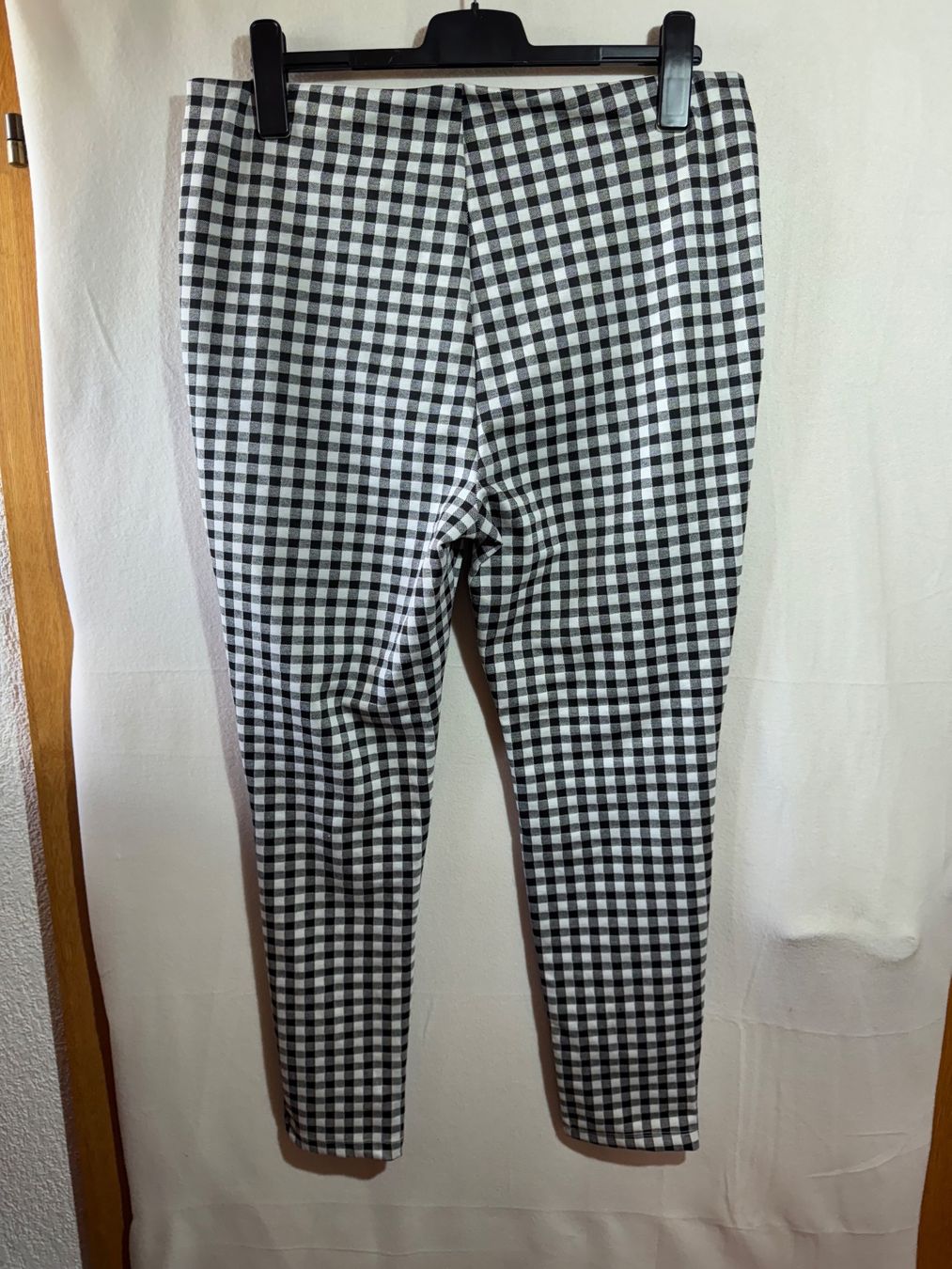Pantaloni: Stoffhose von Esmara Gr. 44/46 – Usato da Grosswangen venduto da SALE_SALE_SALE 3