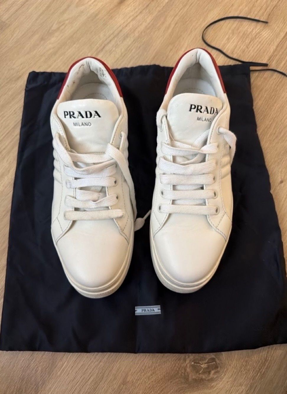 Prada Scarpe da donna: Original PRADA Leder Sneaker – Usato da Zürich venduto da laribuechel 2