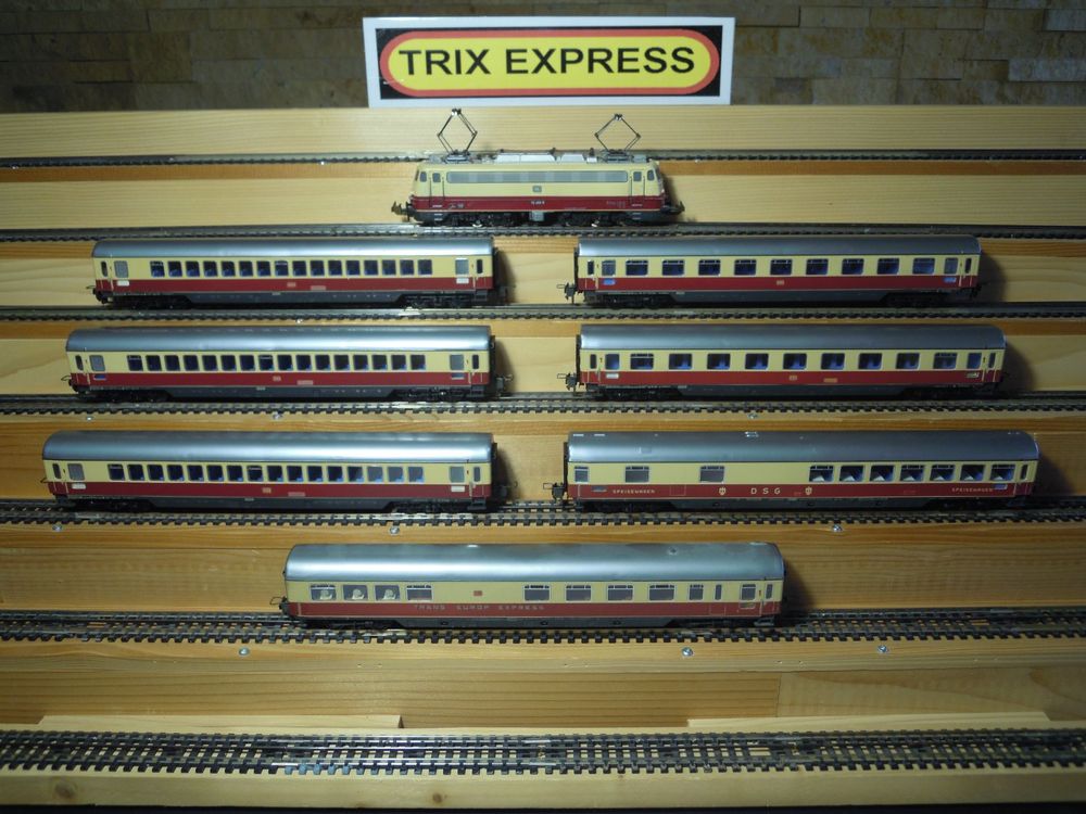 trix-express-zug-set-e-lok-112-beige-7-personenwagen-tee-kaufen-auf