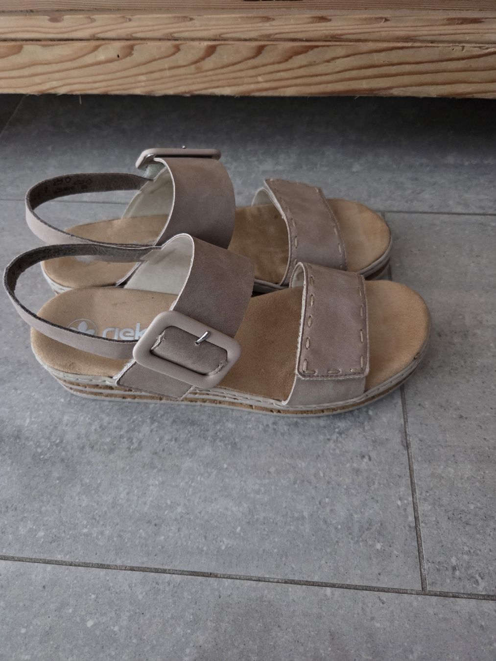 Rieker Scarpe da donna: schöne Sandalen, Sandaletten, rieker – Usato da Wiesendangen venduto da Sinhuk