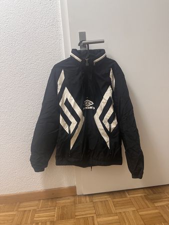 Umbro Jacke, Windbreaker, Schwarz/Weiss, Grösse S, Top!