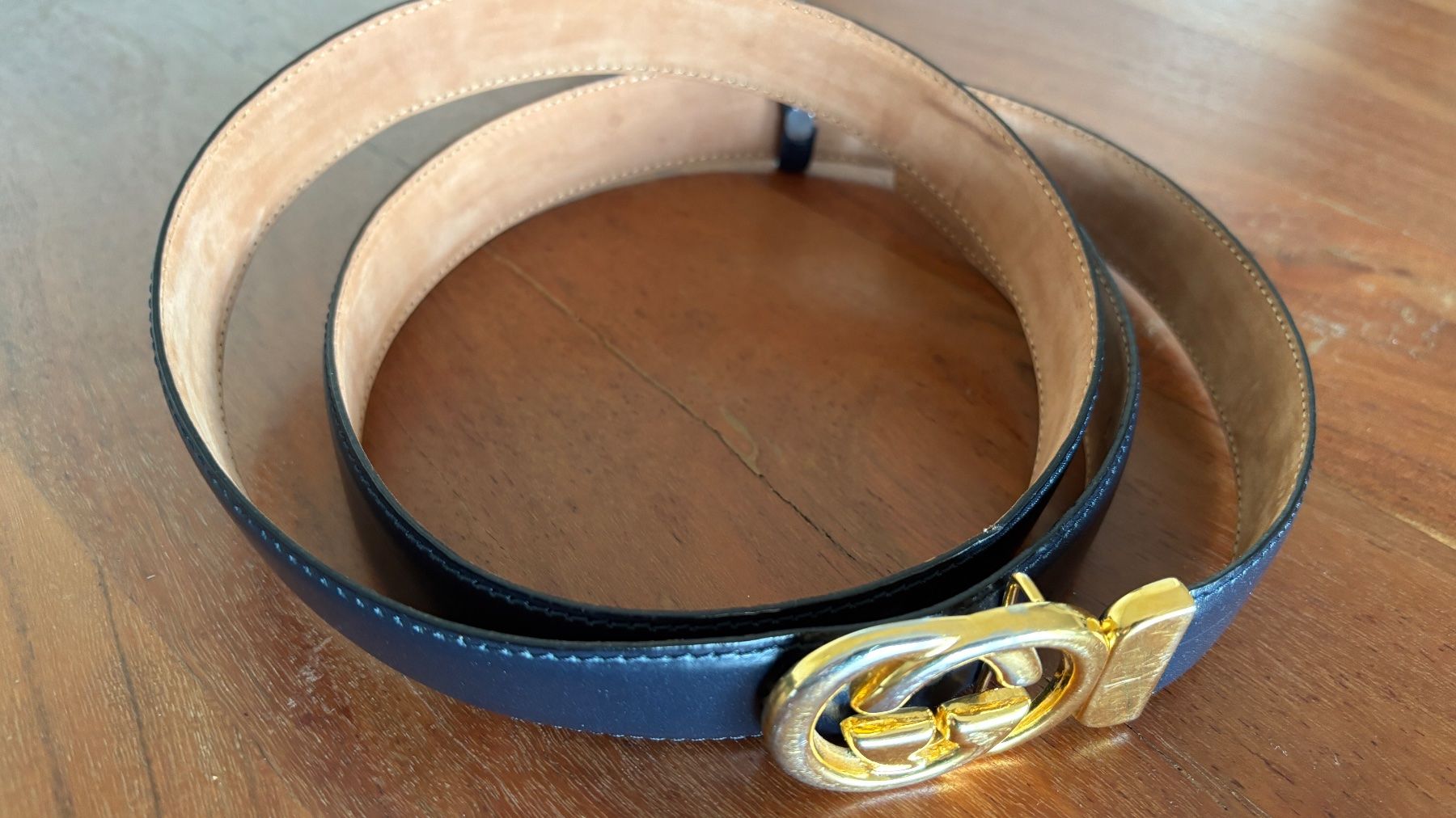 Gucci Cinture: Gucci GG Reversible Interlocking Gurt I Gold Doppelschnalle – Usato da Lengnau BE venduto da 4ConsultingSolutions 1