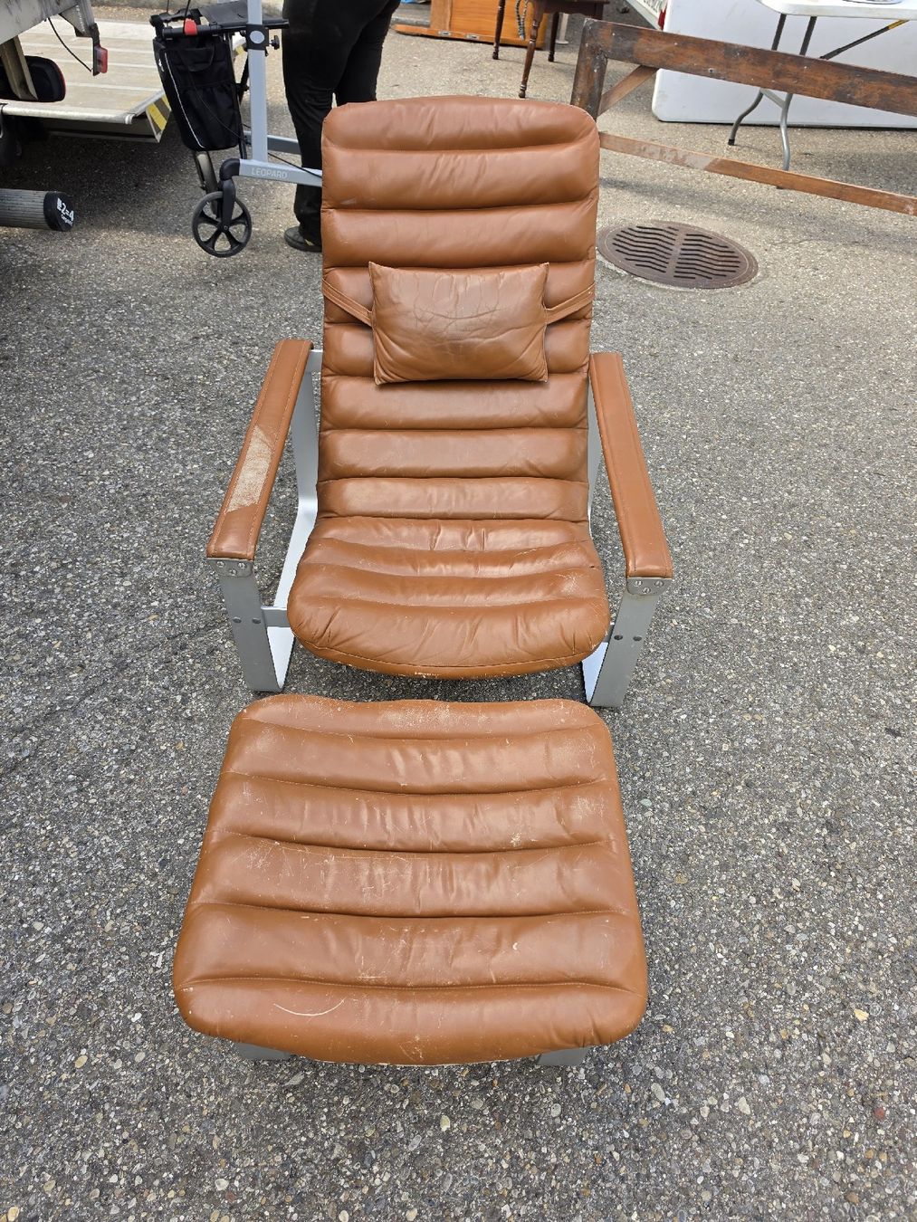 Sessel: Sessel mit Hocker braun Leder ASKO Export 74 gebraucht – Gebraucht aus Mettlen von elios0888