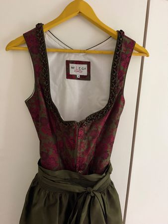 Dirndl Set Gr. 38 grün/rot