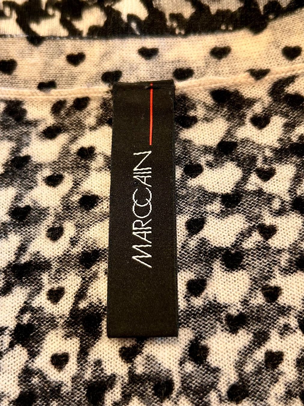 Marc Cain Jacken: Marc Cain Strickjacke, Grösse N4, neuwertig – Neu (gemäss Beschreibung) aus Oberhasli von anzis 5