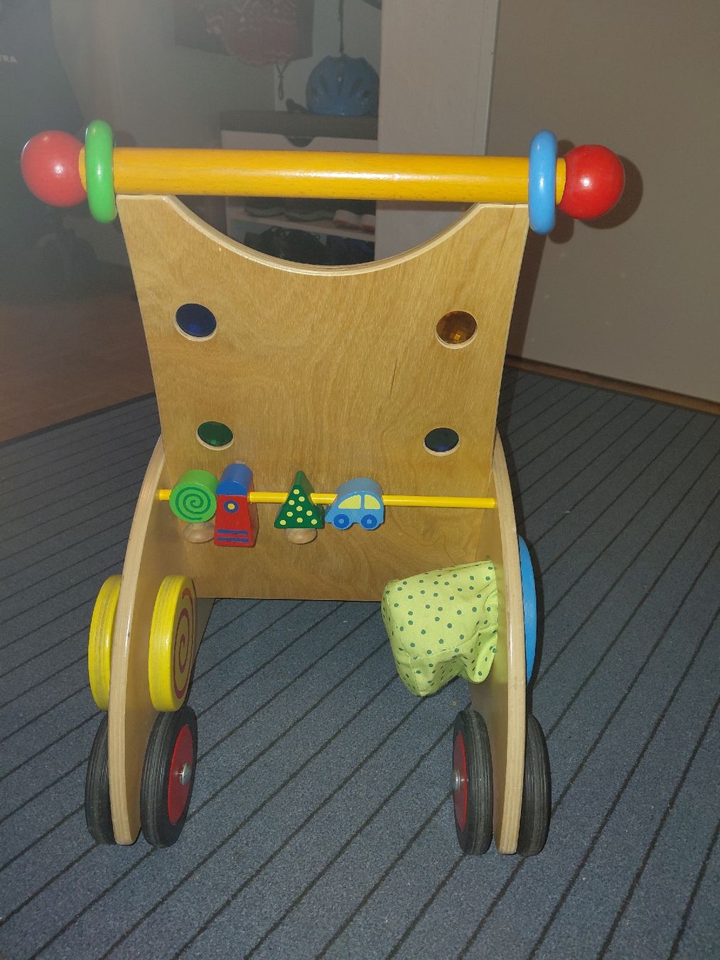 Fahrzeuge für Kinder: SEHR SCHÖNES, ROBUSTES LAUFLERNWÄGELI – Gebraucht aus Embrach von avesi 2