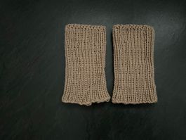 Handgestrickte Pulswärmer Amedisli Beige