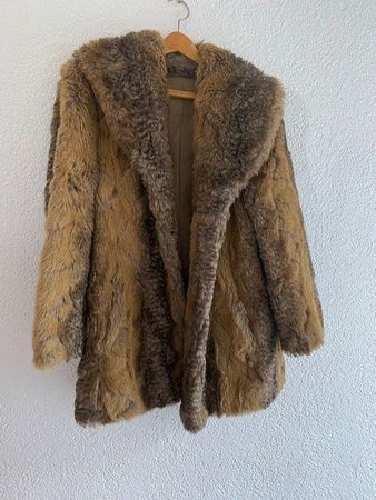 Kunstpelzjacke