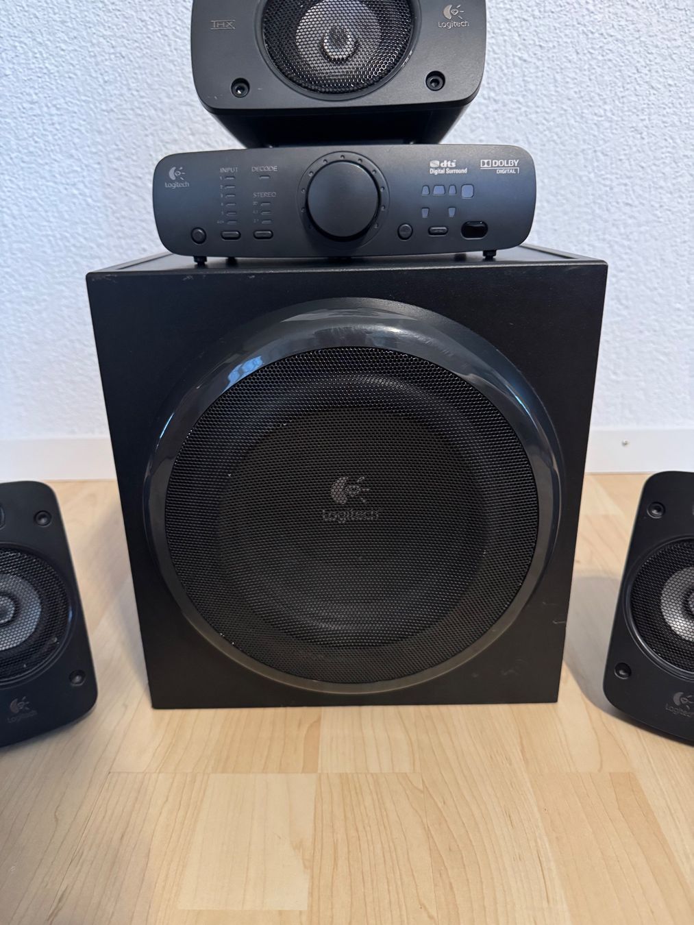 Logitech Home Cinema: Logitech Z906 – Usato da Buchberg venduto da jon_w9fy 1