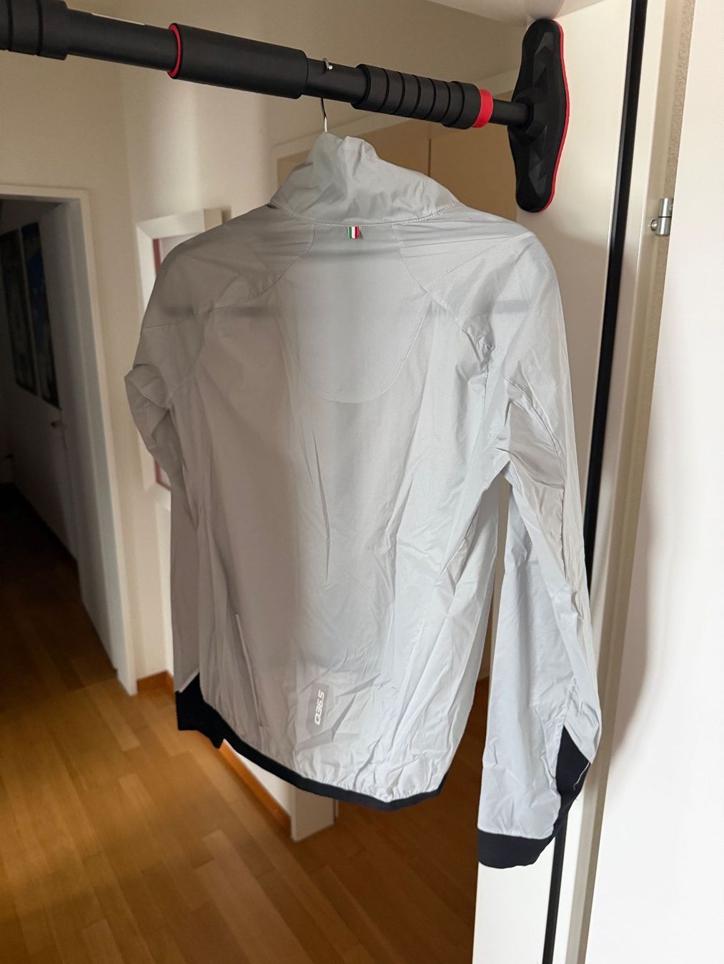 Jacken: Q36.5 Air Jacket Ice Grey Size M – Gebraucht aus Küsnacht ZH von gma_67jc 1