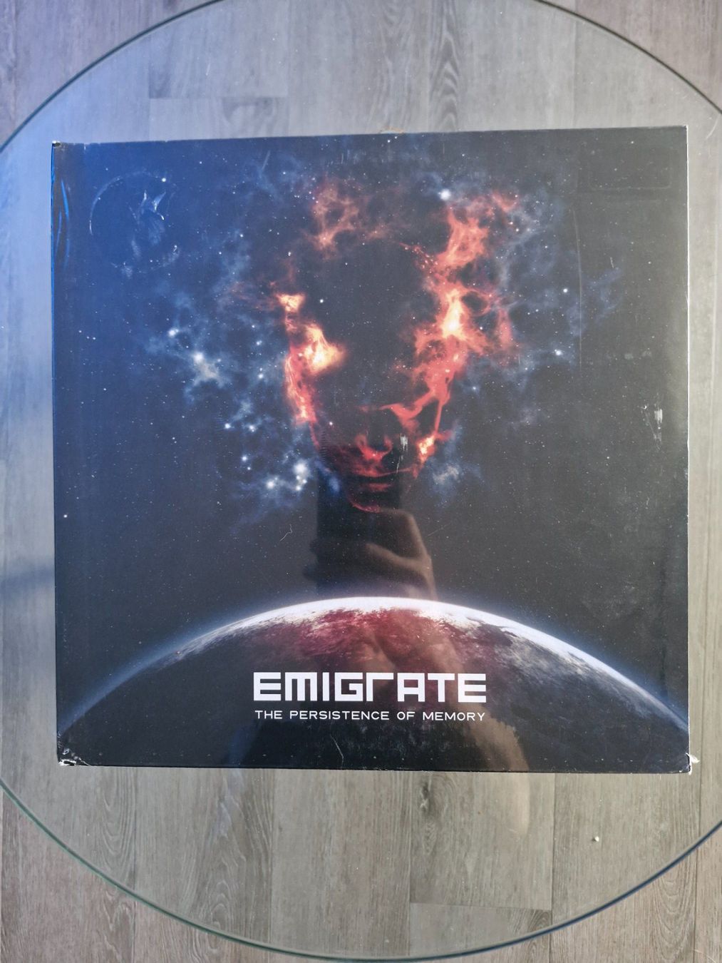 Schallplatten: LP - Emigrate - The Persistence of Memory Vinyl - NEU – Neu und originalverpackt aus Aadorf von MediaGuru