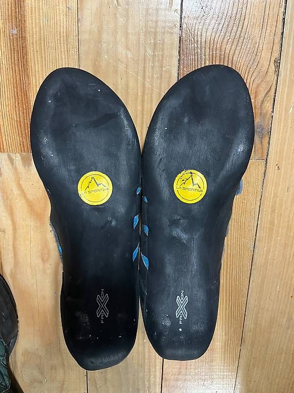 Scarpe da uomo: Chausson LA SPORTIVA - Taille 43 – Usato da Genève venduto da cho_jf98 1