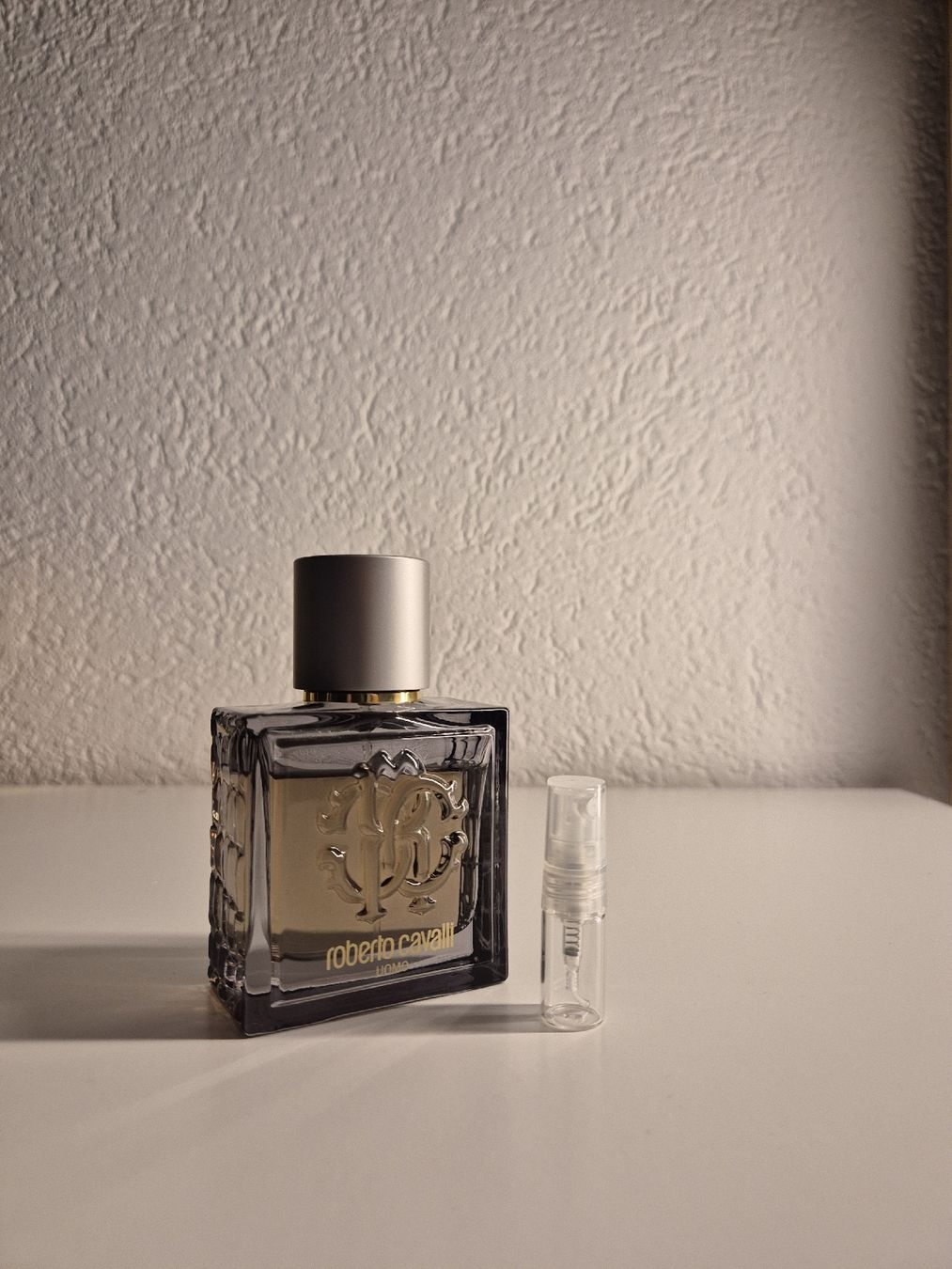 Roberto Cavalli Parfum & Eau de Toilette: Roberto Cavalli Uomo Silver Essence 2ml Abfüllung, Tester – Gebraucht aus Dottikon von Traych