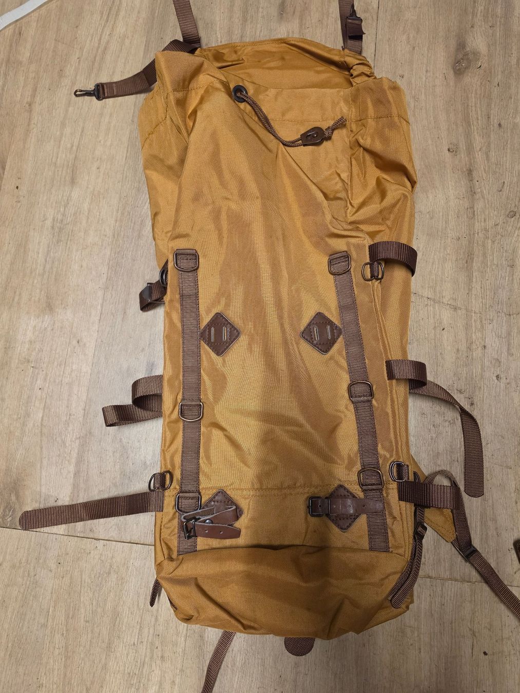 Patagonia Zaini: Chouinard / Patagonia Rucksack – Usato da Bern venduto da Poobah 3