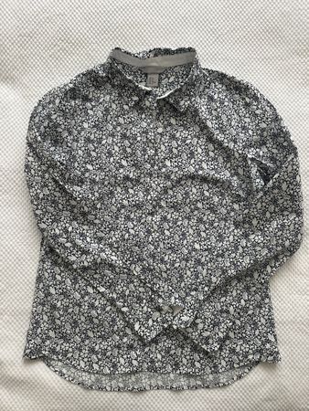 H&M Bluse, Grösse 42, schwarz-weiss Blumenmuster