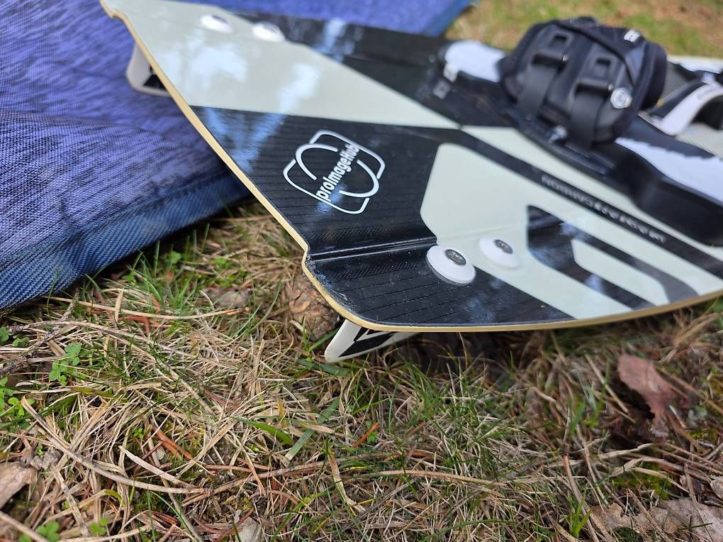 Core Surfboards & Schwimmbrette: CORE Kiteboard Fusion 4 / 135x40 – Gebraucht aus Horgen von lup_lup 2